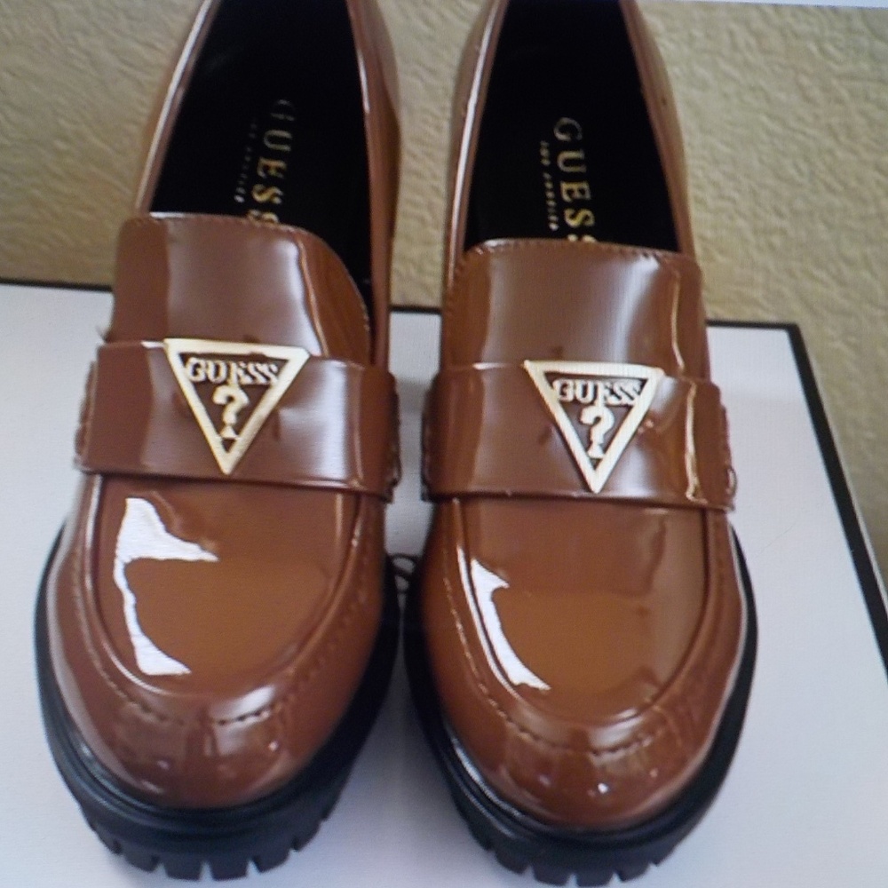 Guess Glossy Tan Patent Leather Heeled Loafer Boots (Size: 7) * NWOT - Picture 2 of 11